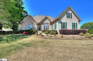 15 Mandarin Circle, Taylors, SC 29687