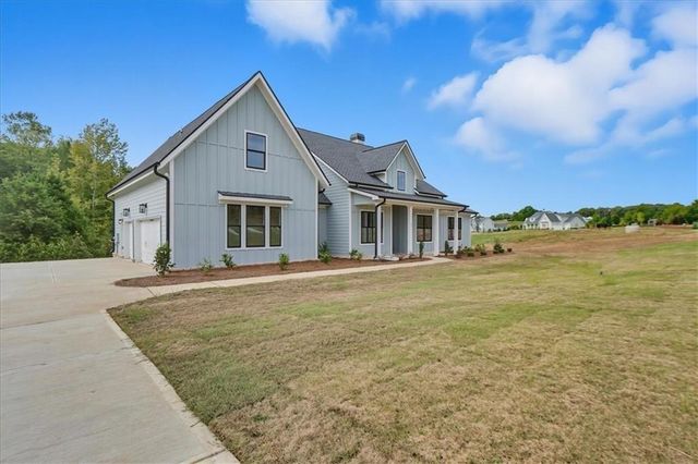 97 Old Town Road, Dacula, GA 30019