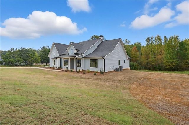 97 Old Town Road, Dacula, GA 30019