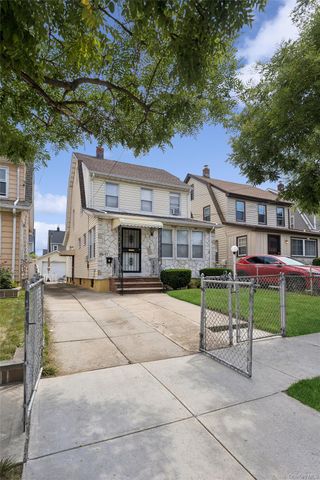 112-17 201st Street, Saint Albans, NY 11412
