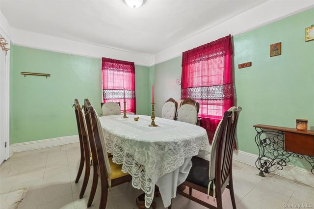 112-17 201st Street, Saint Albans, NY 11412
