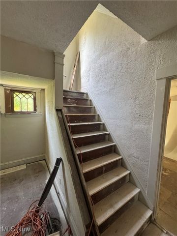 512 Eddy Road, Cleveland, OH 44108