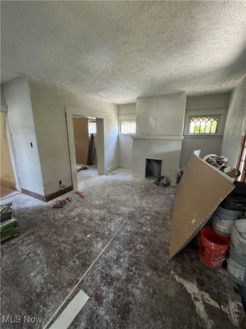 512 Eddy Road, Cleveland, OH 44108