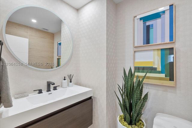 2301 Collins Ave 1633, Miami Beach, FL 33139