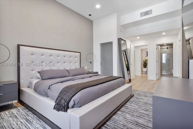 2301 Collins Ave 1633, Miami Beach, FL 33139