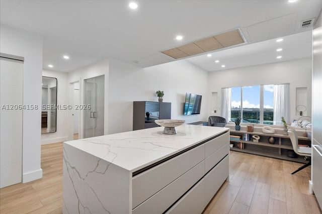 2301 Collins Ave 1633, Miami Beach, FL 33139