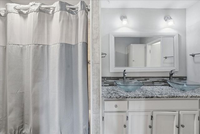 501 Dolphin Place, Corpus Christi, TX 78411