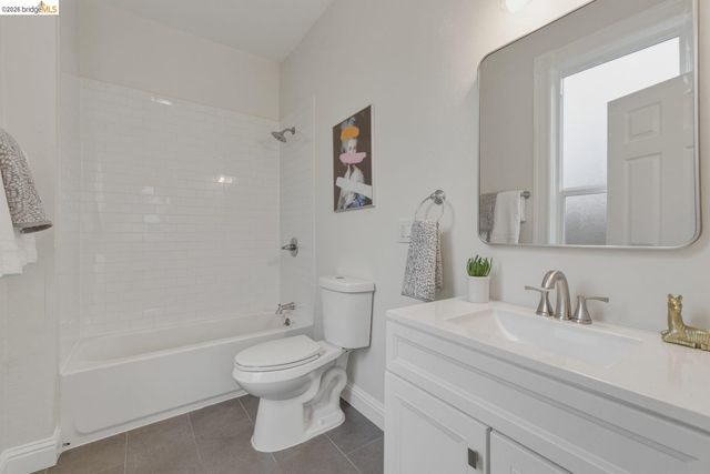 1324 Burnett St, Berkeley, CA 94702