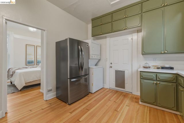 1324 Burnett St, Berkeley, CA 94702
