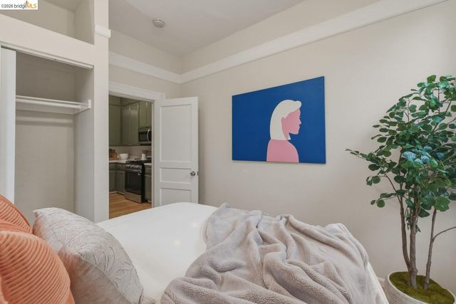 1324 Burnett St, Berkeley, CA 94702