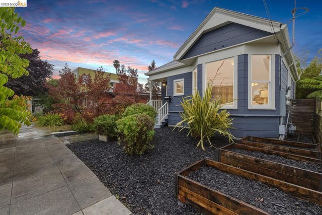 1324 Burnett St, Berkeley, CA 94702