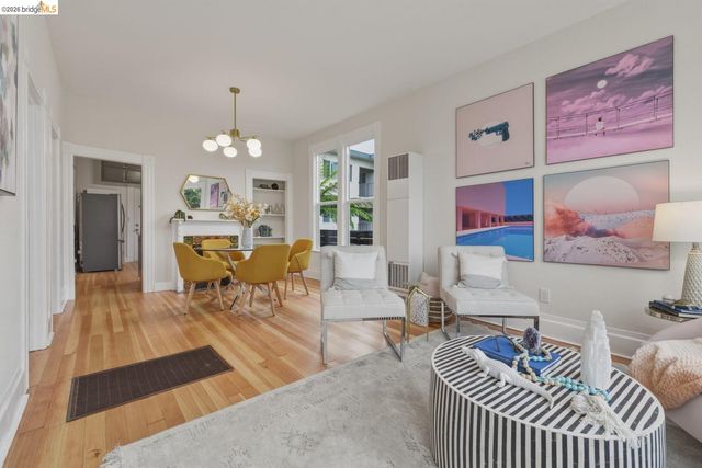 1324 Burnett St, Berkeley, CA 94702