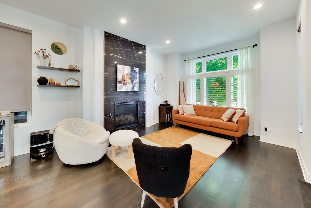 2415 W Huron Street, Chicago, IL 60612 — photo 2