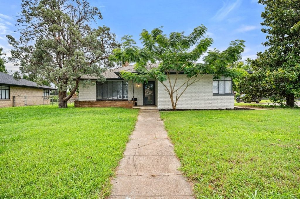 6008 S Country Club Drive, Oklahoma City, OK 73159
