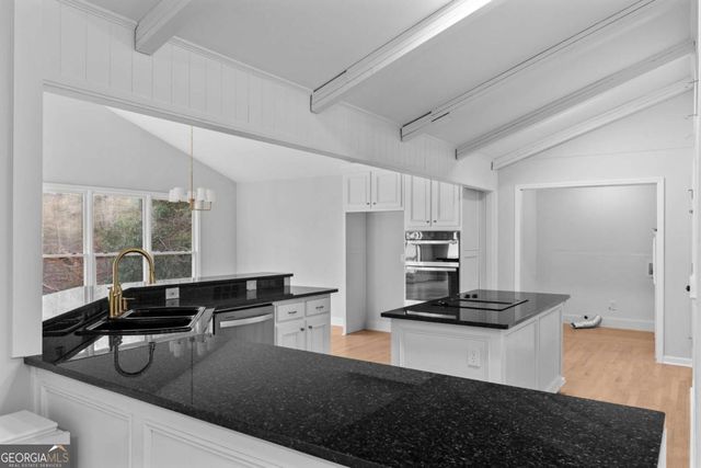 1180 Lakeshore Circle, Gainesville, GA 30501