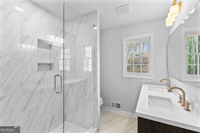 1180 Lakeshore Circle, Gainesville, GA 30501