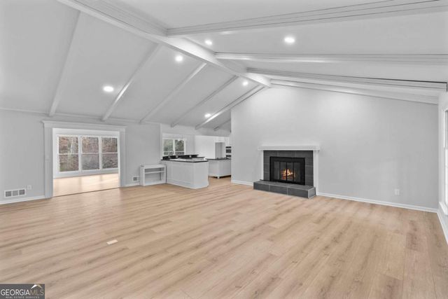 1180 Lakeshore Circle, Gainesville, GA 30501