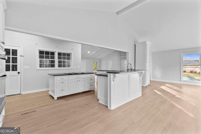 1180 Lakeshore Circle, Gainesville, GA 30501