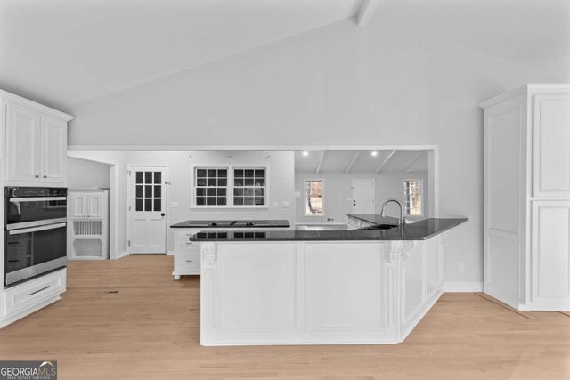 1180 Lakeshore Circle, Gainesville, GA 30501