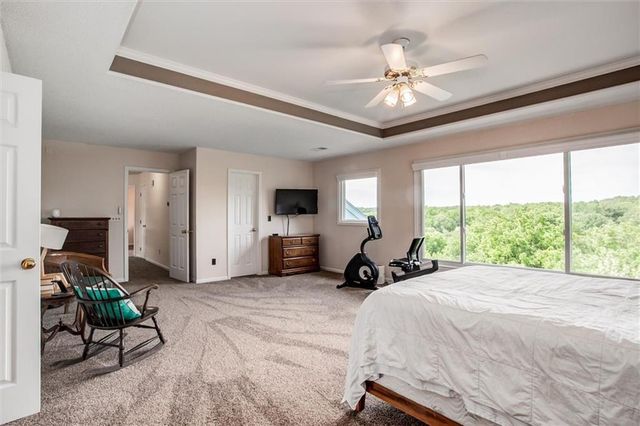 5416 Oakview Street, Shawnee, KS 66216
