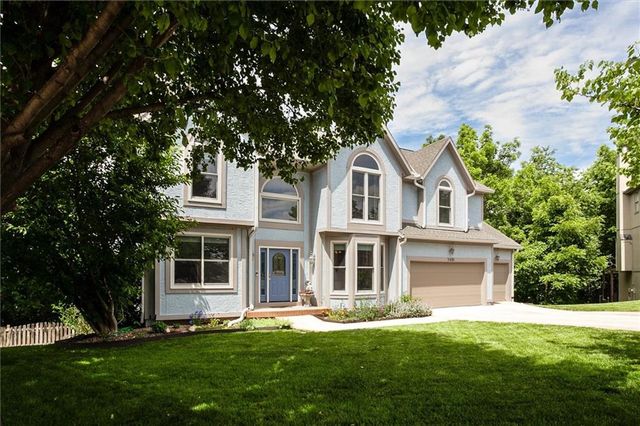 5416 Oakview Street, Shawnee, KS 66216