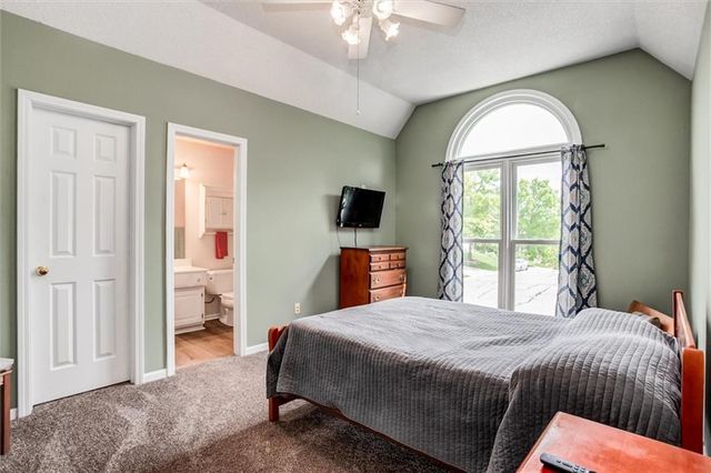 5416 Oakview Street, Shawnee, KS 66216