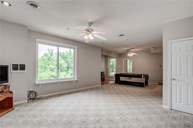 5416 Oakview Street, Shawnee, KS 66216