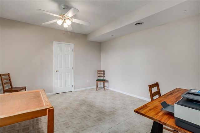5416 Oakview Street, Shawnee, KS 66216