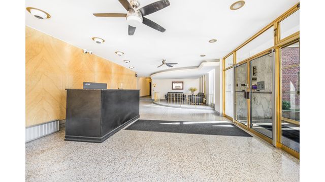 601 Kappock St Apt 2F, New York City, NY 10463