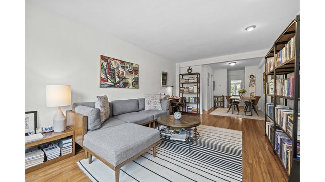601 Kappock St Apt 2F, New York City, NY 10463