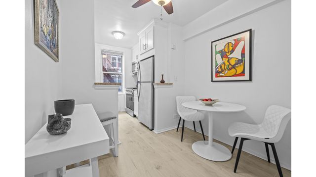 601 Kappock St Apt 2F, New York City, NY 10463