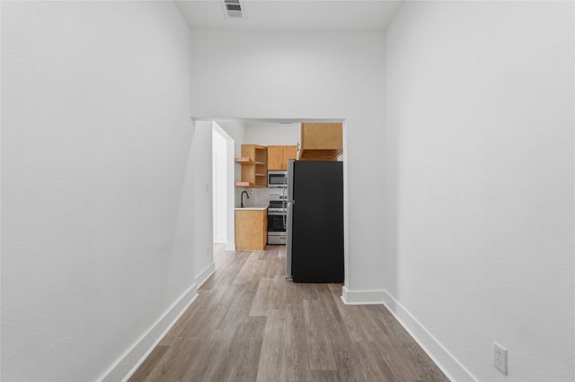 506 N Lancaster Avenue 506A, Dallas, TX 75203