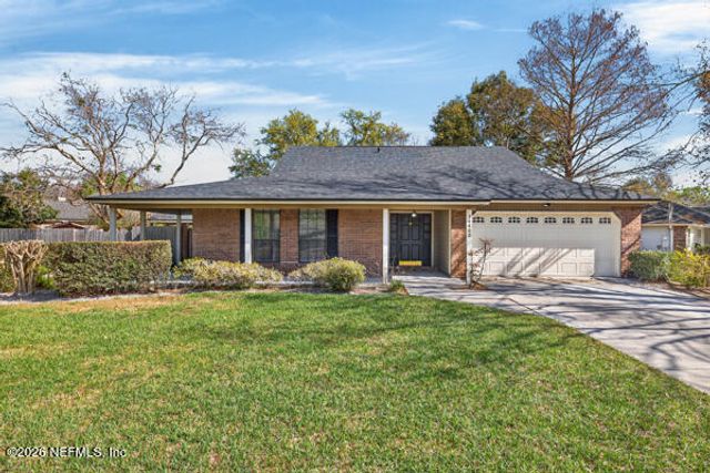 14423 POND PL Drive, Jacksonville, FL 32223