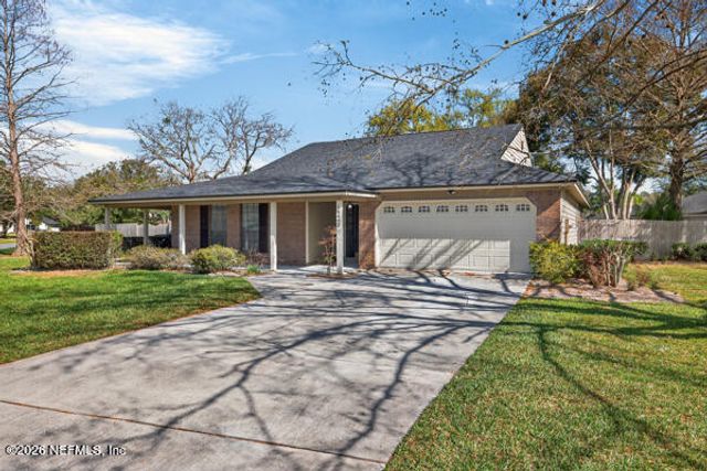 14423 POND PL Drive, Jacksonville, FL 32223