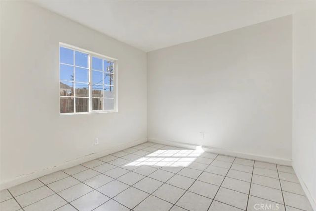 7406 Radford 2, North Hollywood, CA 91605