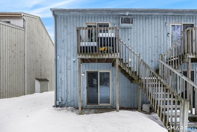 426 Emmett Street APT A, Bristol, CT 06010