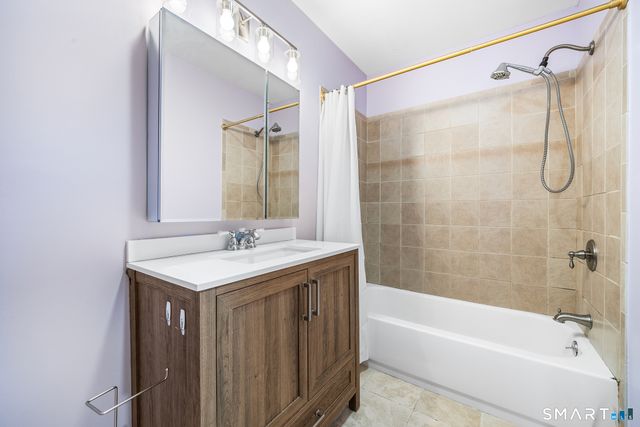 426 Emmett Street APT A, Bristol, CT 06010