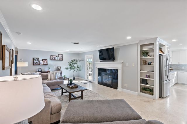 507 Crescent Drive, Bryan, TX 77801