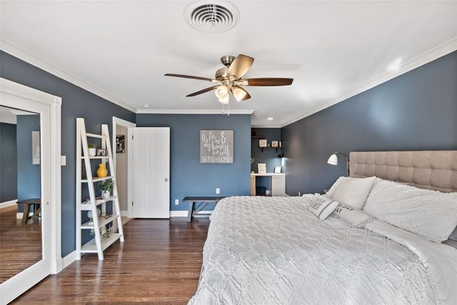 507 Crescent Drive, Bryan, TX 77801