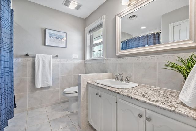 507 Crescent Drive, Bryan, TX 77801