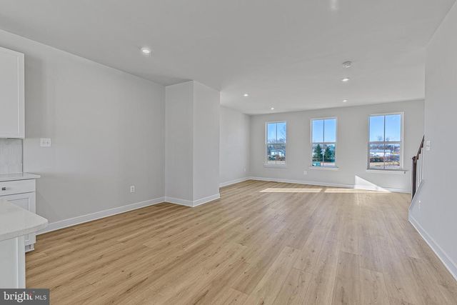 1101 OASIS AVE, Ranson, WV 25438