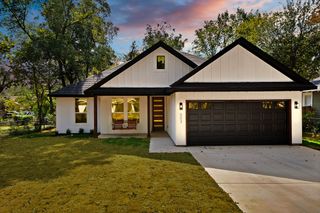 503 W Earl Street, Cleburne, TX 76033