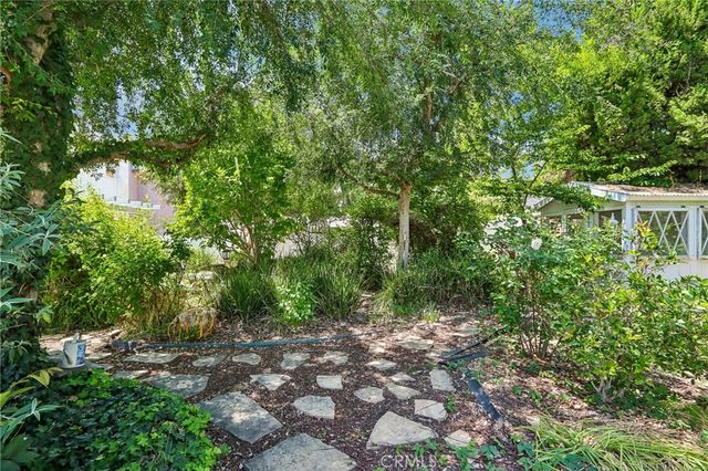 20659 Tuba, Chatsworth, CA 91311