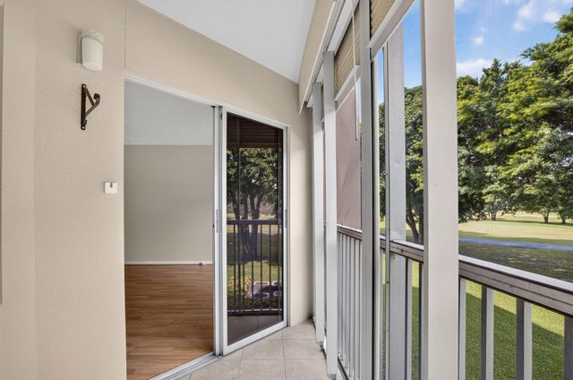 300 SW 130TH Terrace 202B, Pembroke Pines, FL 33027