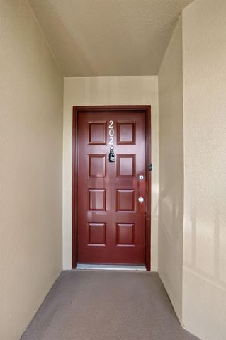 300 SW 130TH Terrace 202B, Pembroke Pines, FL 33027