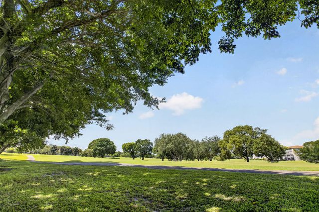 300 SW 130TH Terrace 202B, Pembroke Pines, FL 33027