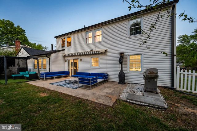 4202 MINSTRELL LN, Fairfax, VA 22033