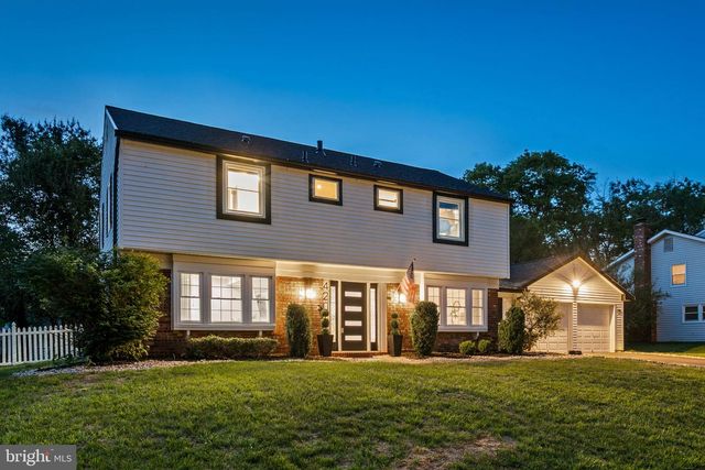 4202 MINSTRELL LN, Fairfax, VA 22033