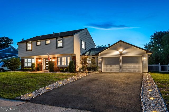 4202 MINSTRELL LN, Fairfax, VA 22033
