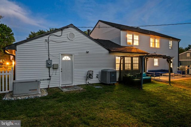 4202 MINSTRELL LN, Fairfax, VA 22033